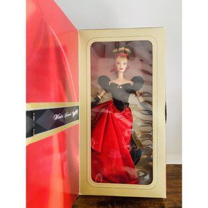 Barbie Winter Splendor Avon Exclusive 1998 Collector Doll Made by Mattel Blonde